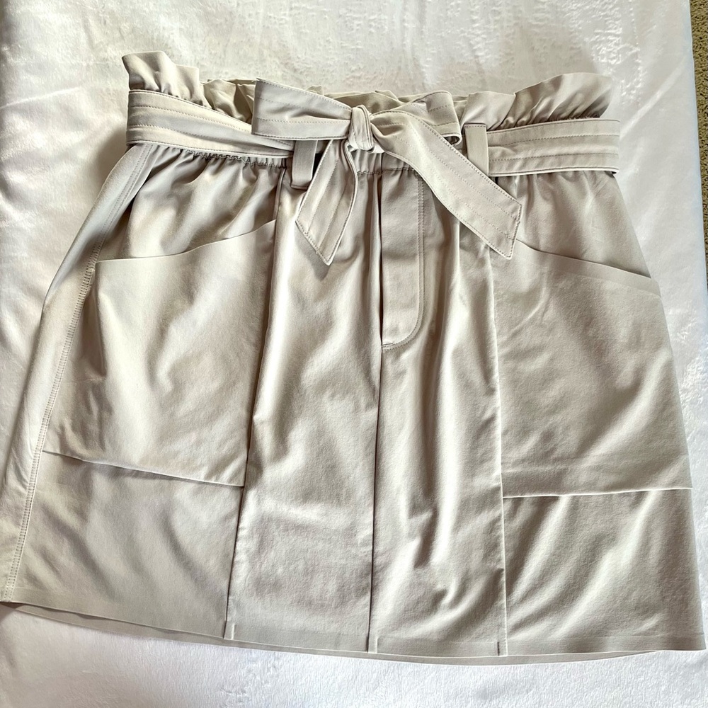 Athleta Beige Skirt